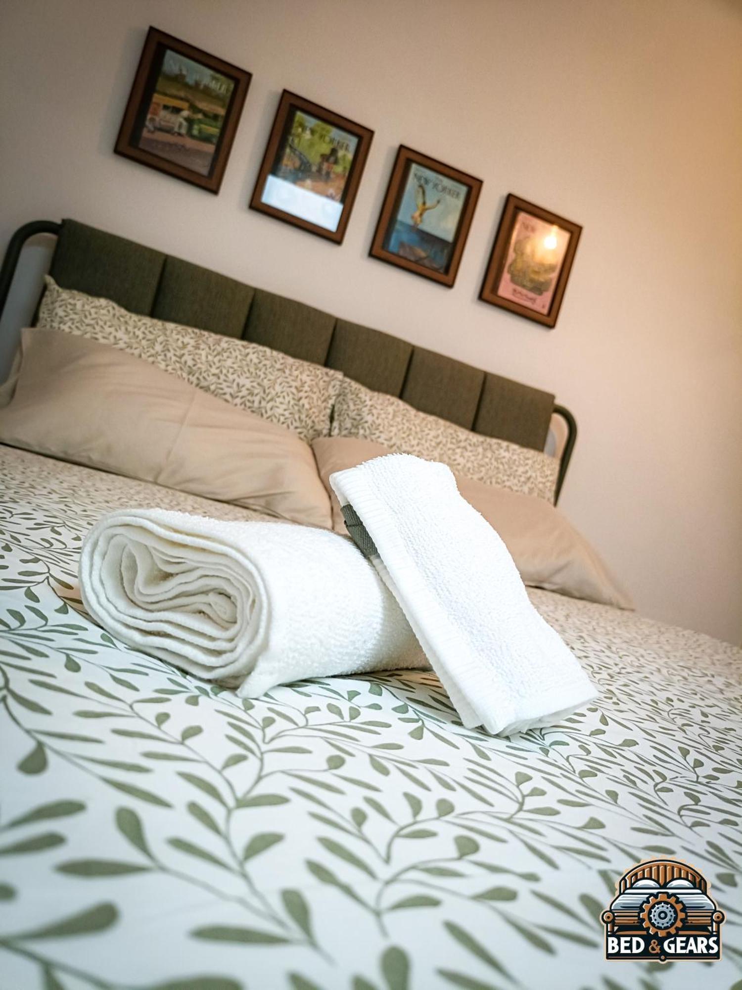 Bed And Gears - Industrial Design Loft Apartment Bari Exterior photo